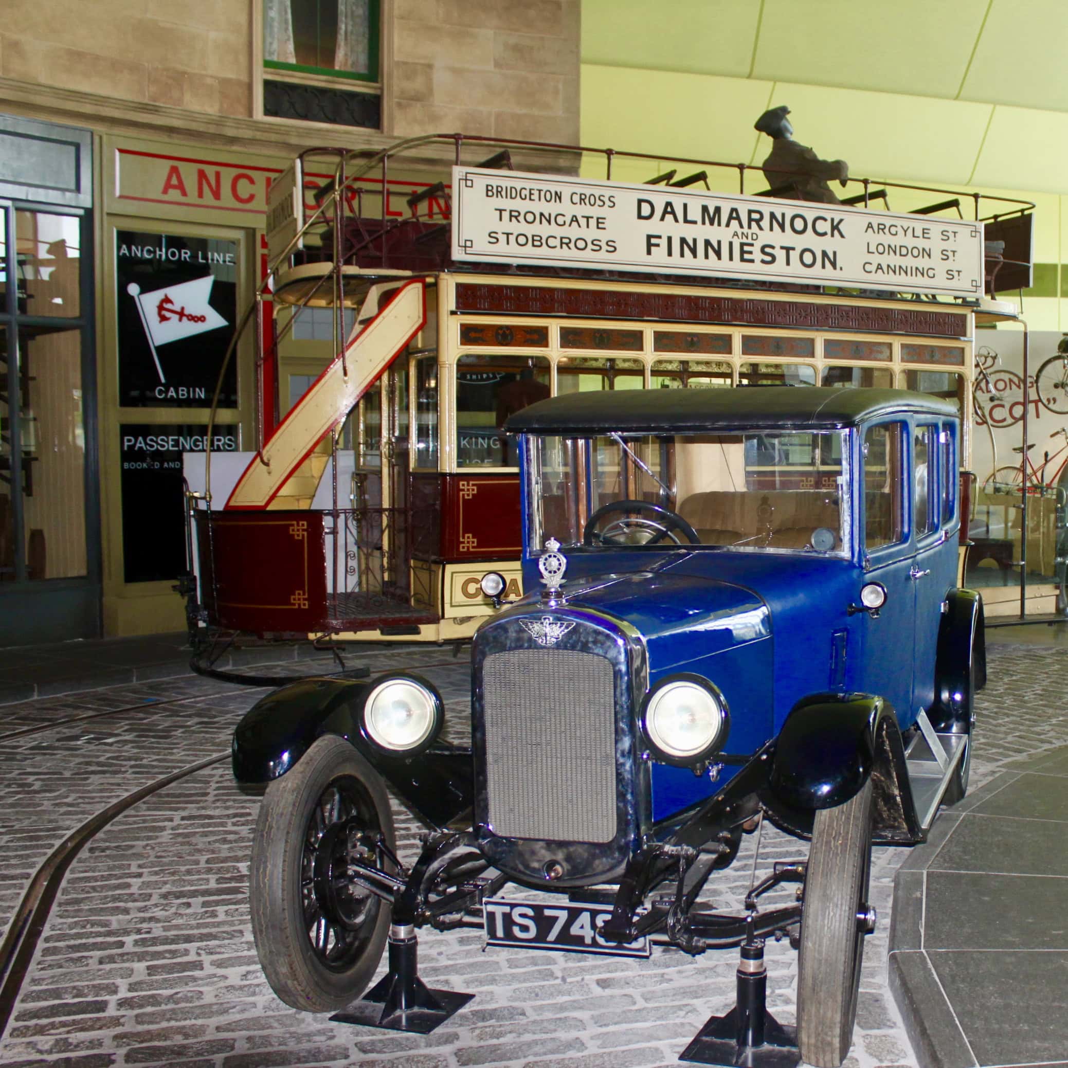 Vintage Car at Riverside Museum, Glasgow, by Jez Braithwaite