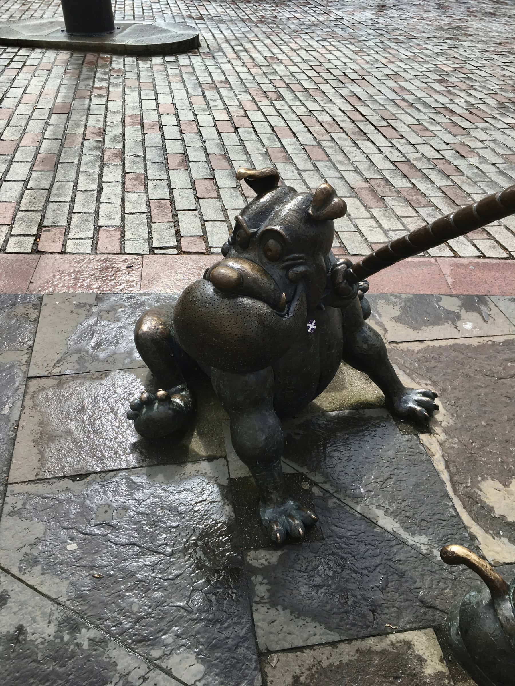 Desperate Dan's dog, Dawg, in Dundee by Jez Braithwaite