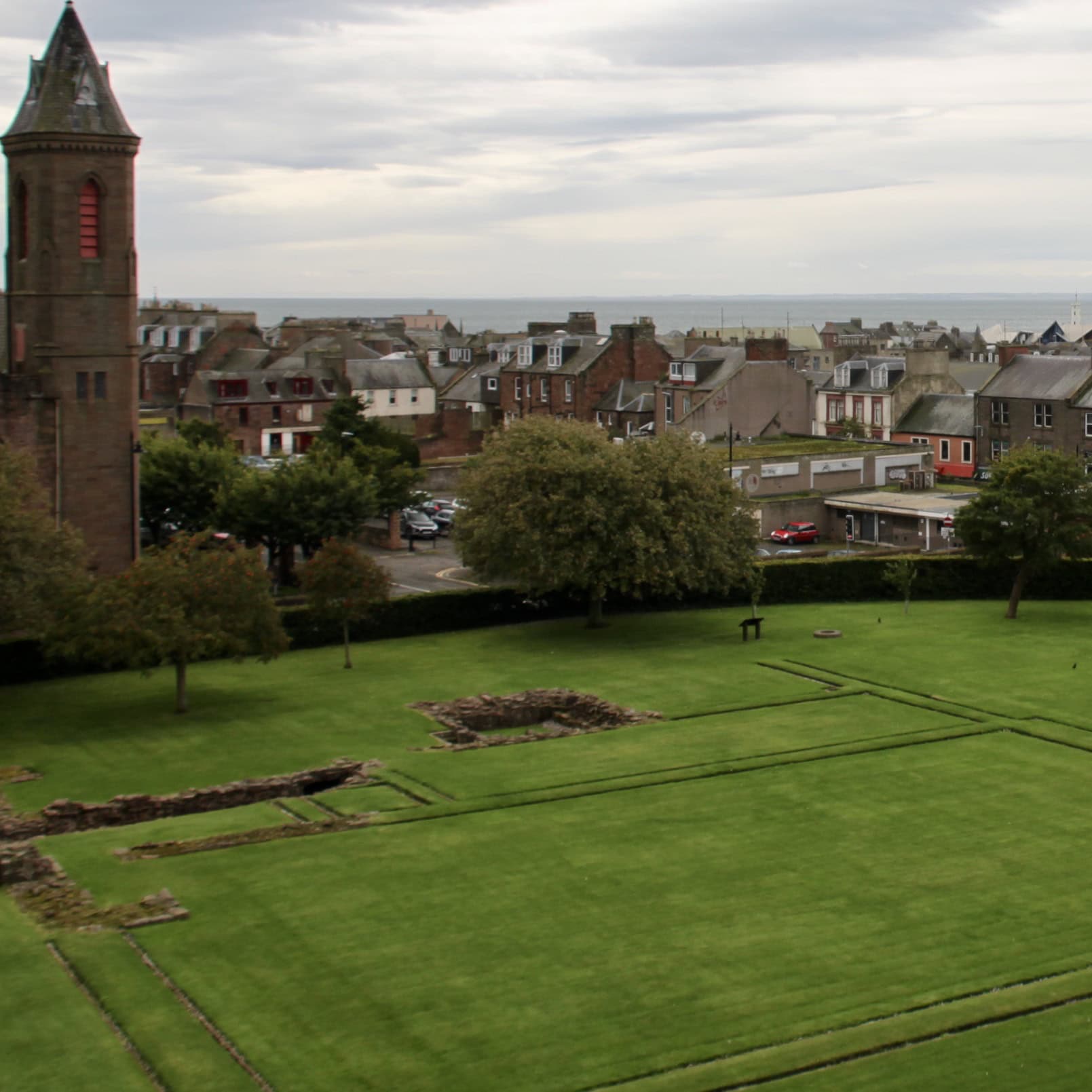 Arbroath Abbey Ruins by Jez Braithwaite