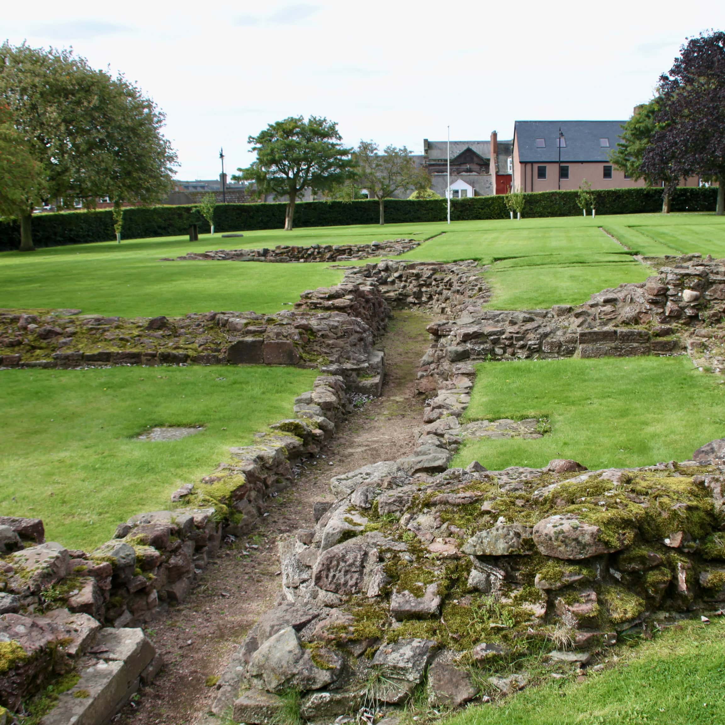 Arbroath Abbey Ruins by Jez Braithwaite