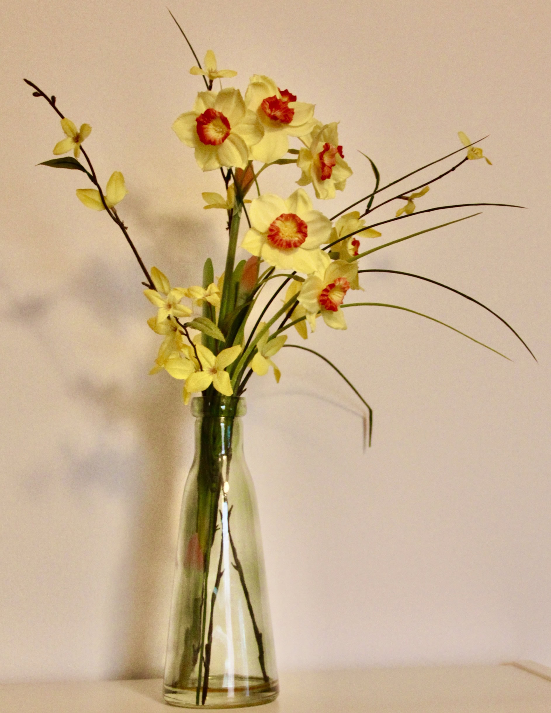 Pig/flooer vawse (flower vase) by Jez Braithwaite