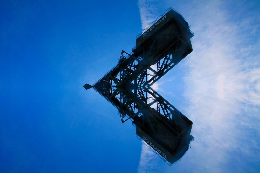 Finnieston Crane - Horizontal symmetry