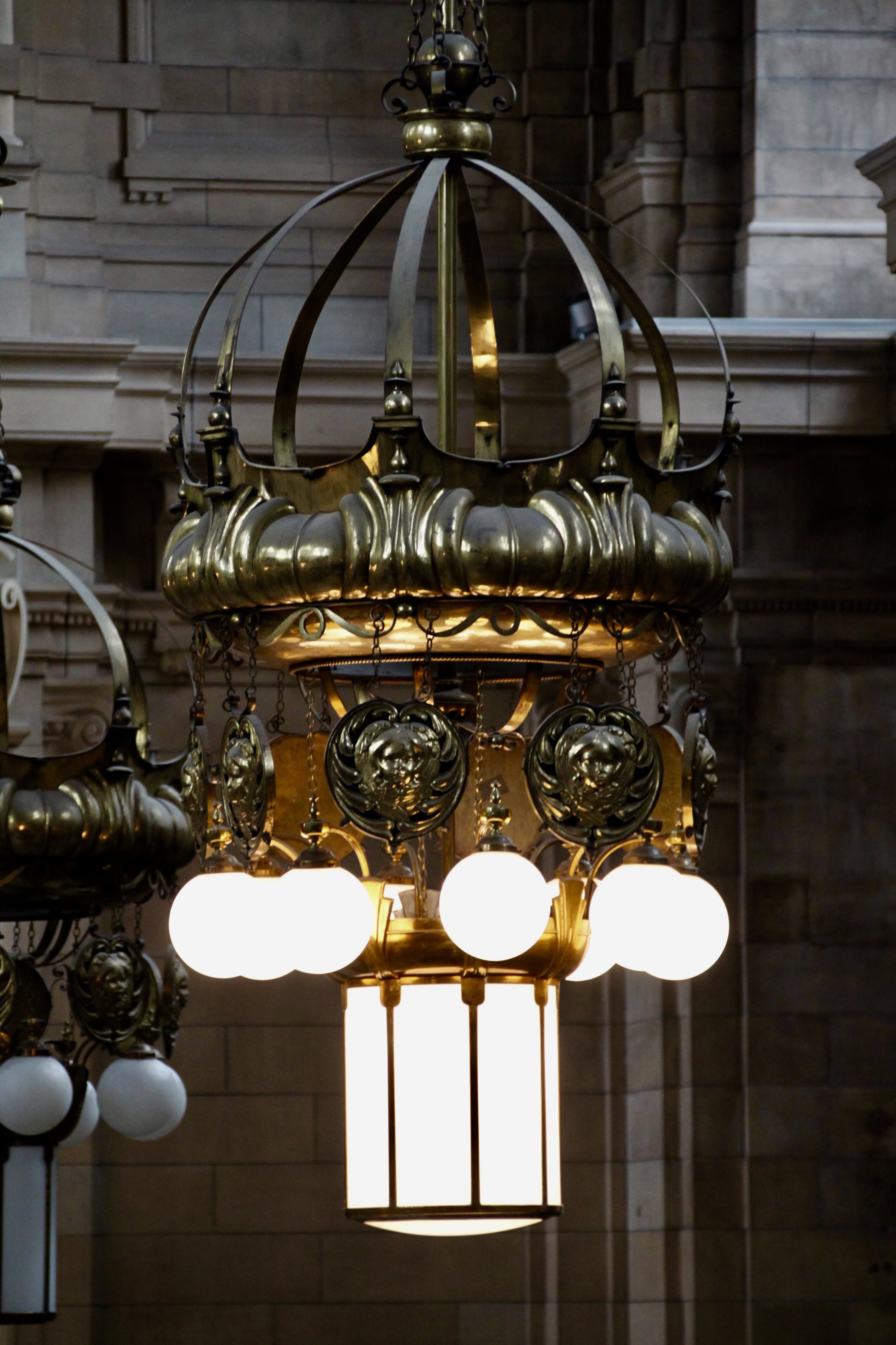 Light fixtures