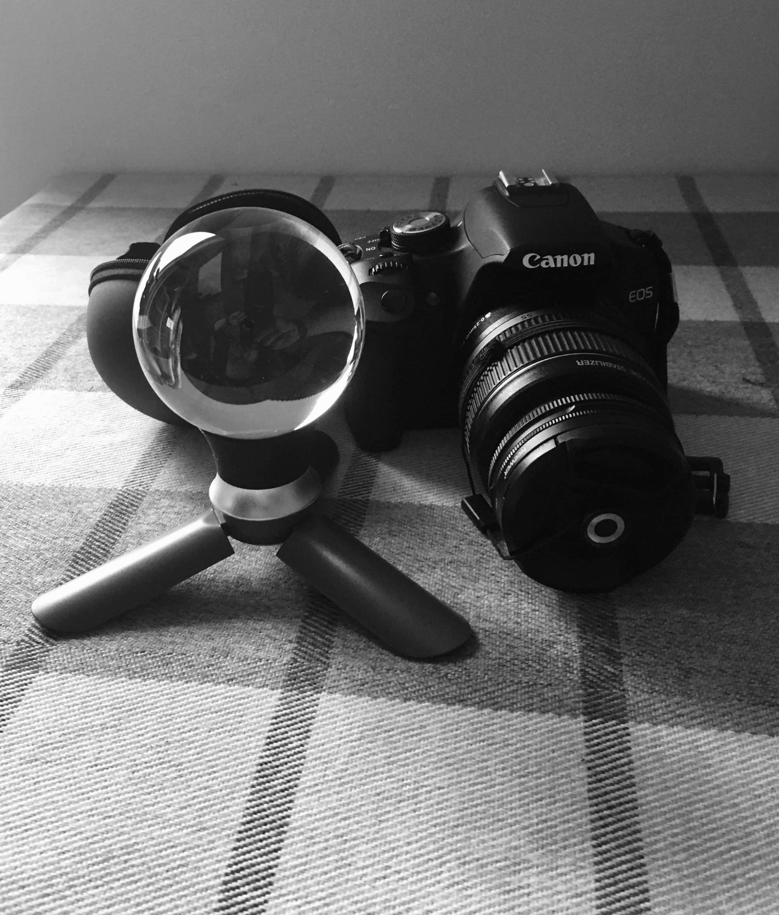 Mini tripod
