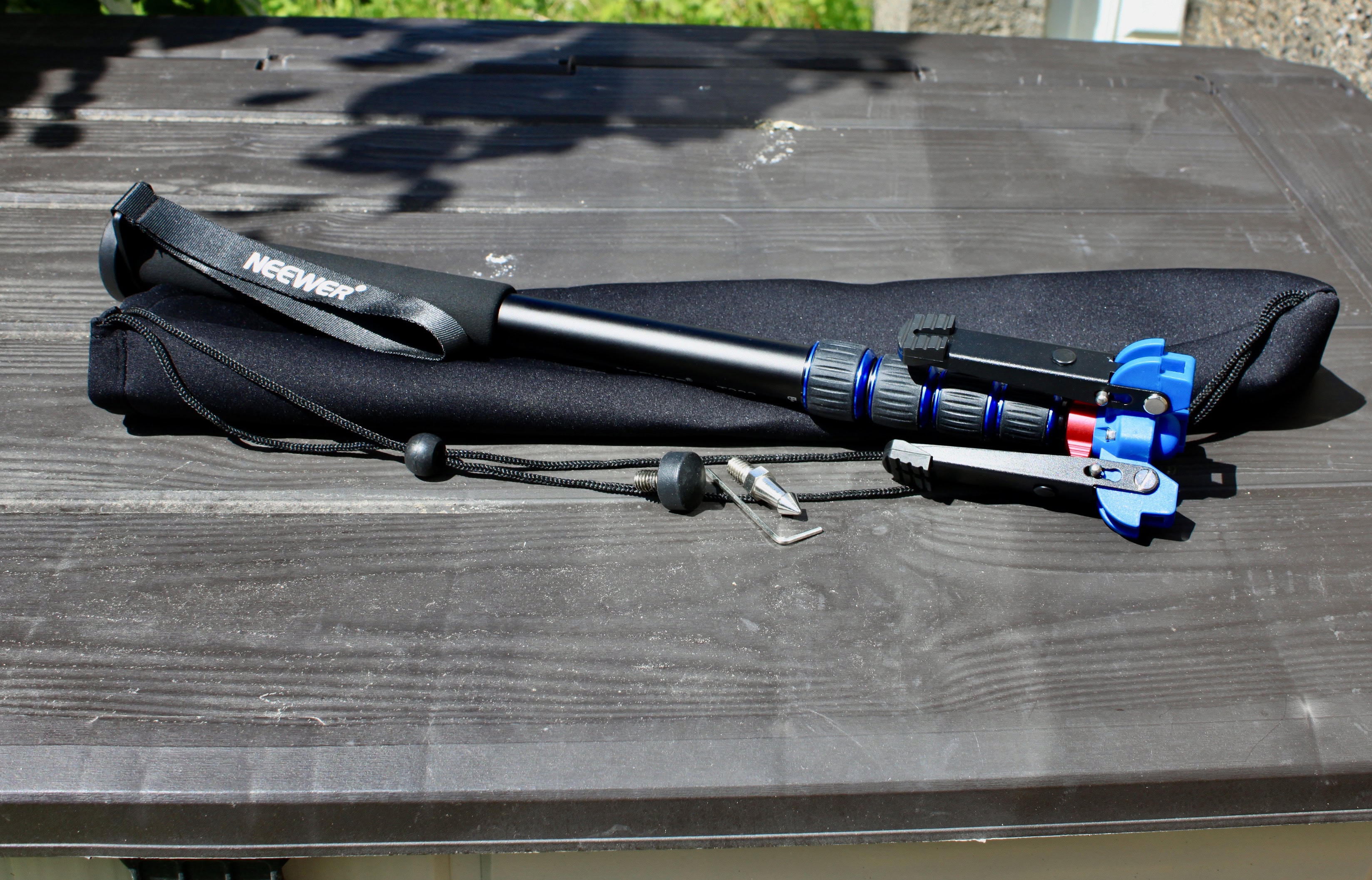 Neewer monopod