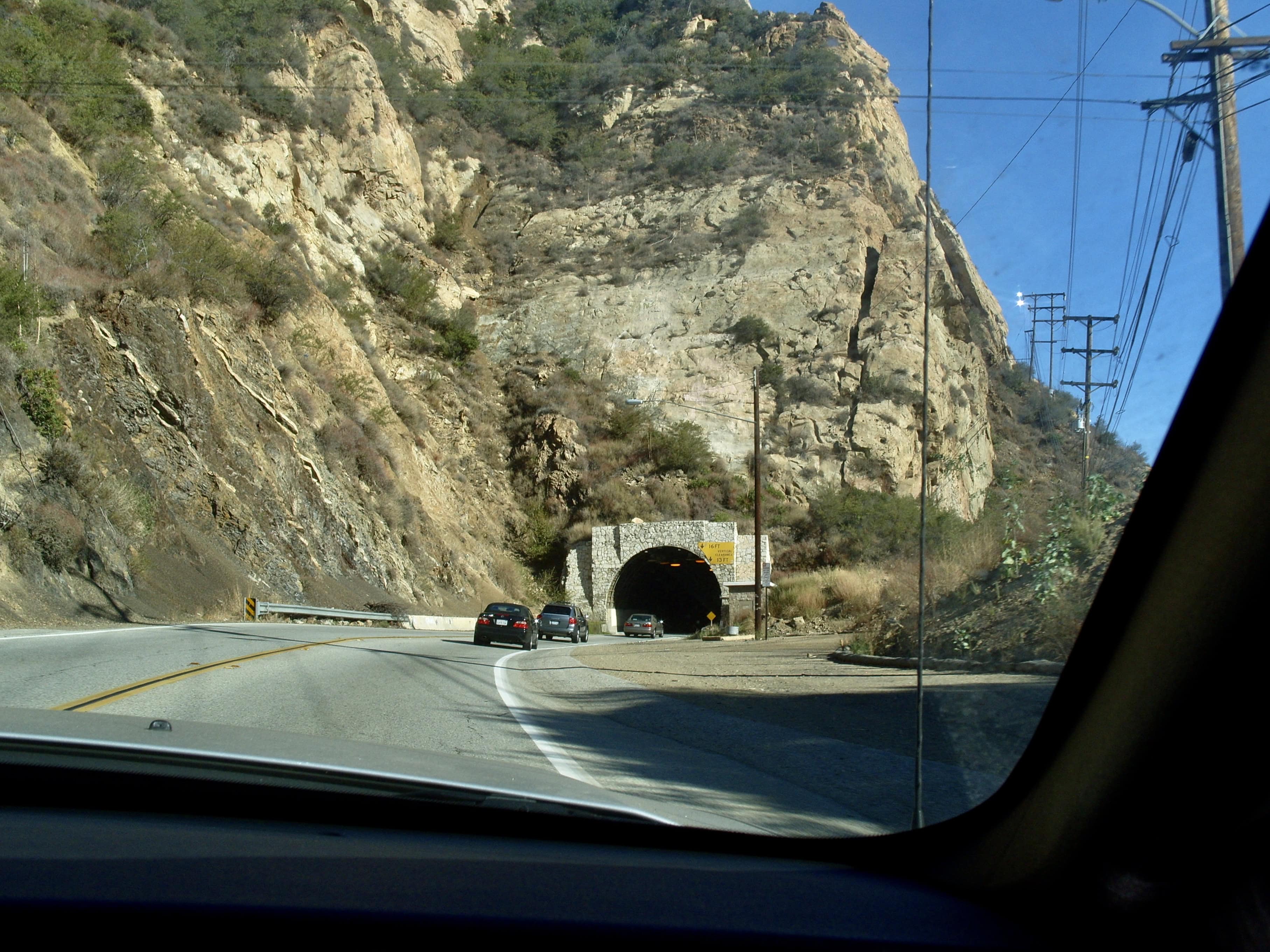 Tunnel