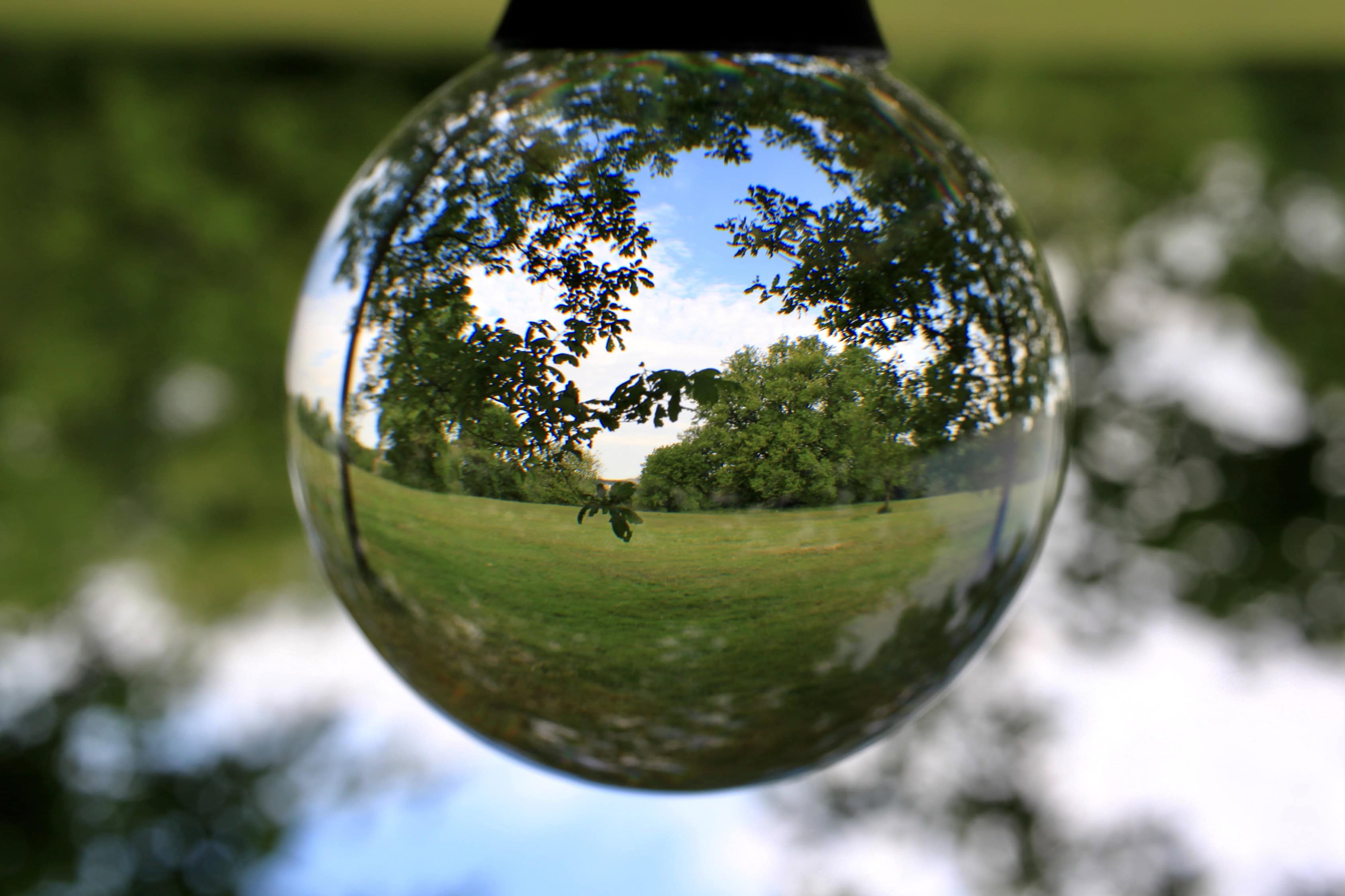 Lensball