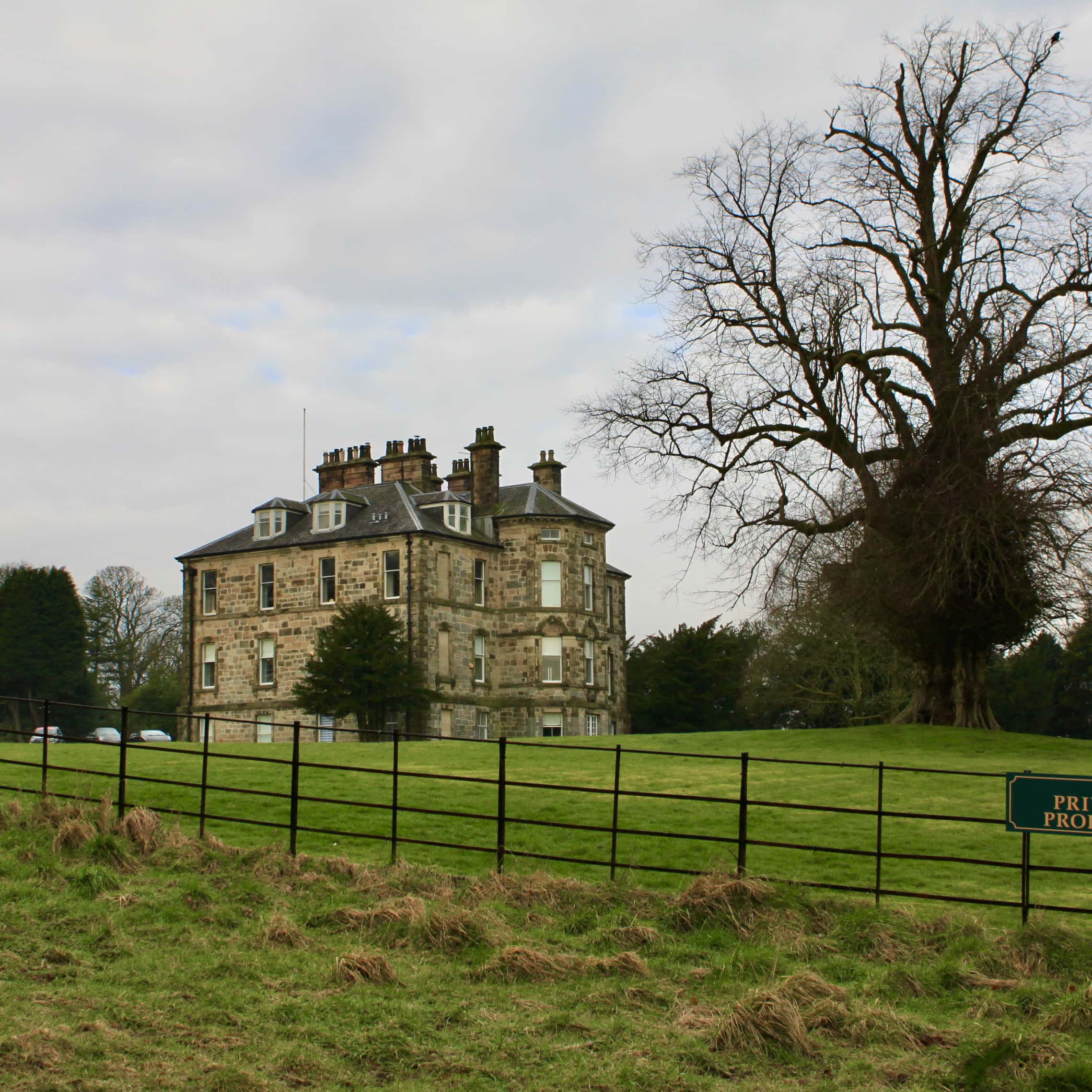 Cumbernauld House