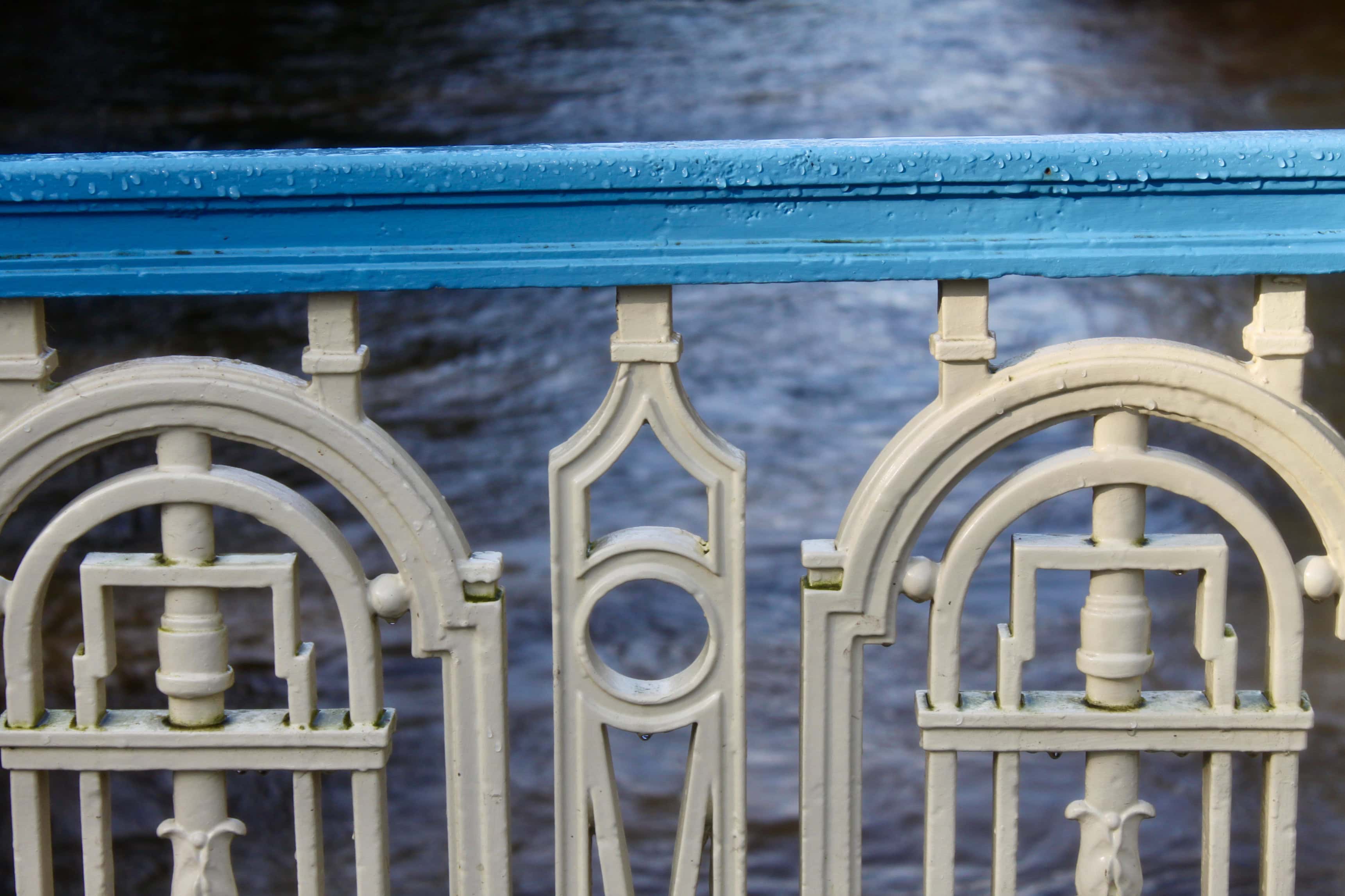 Bridge railings