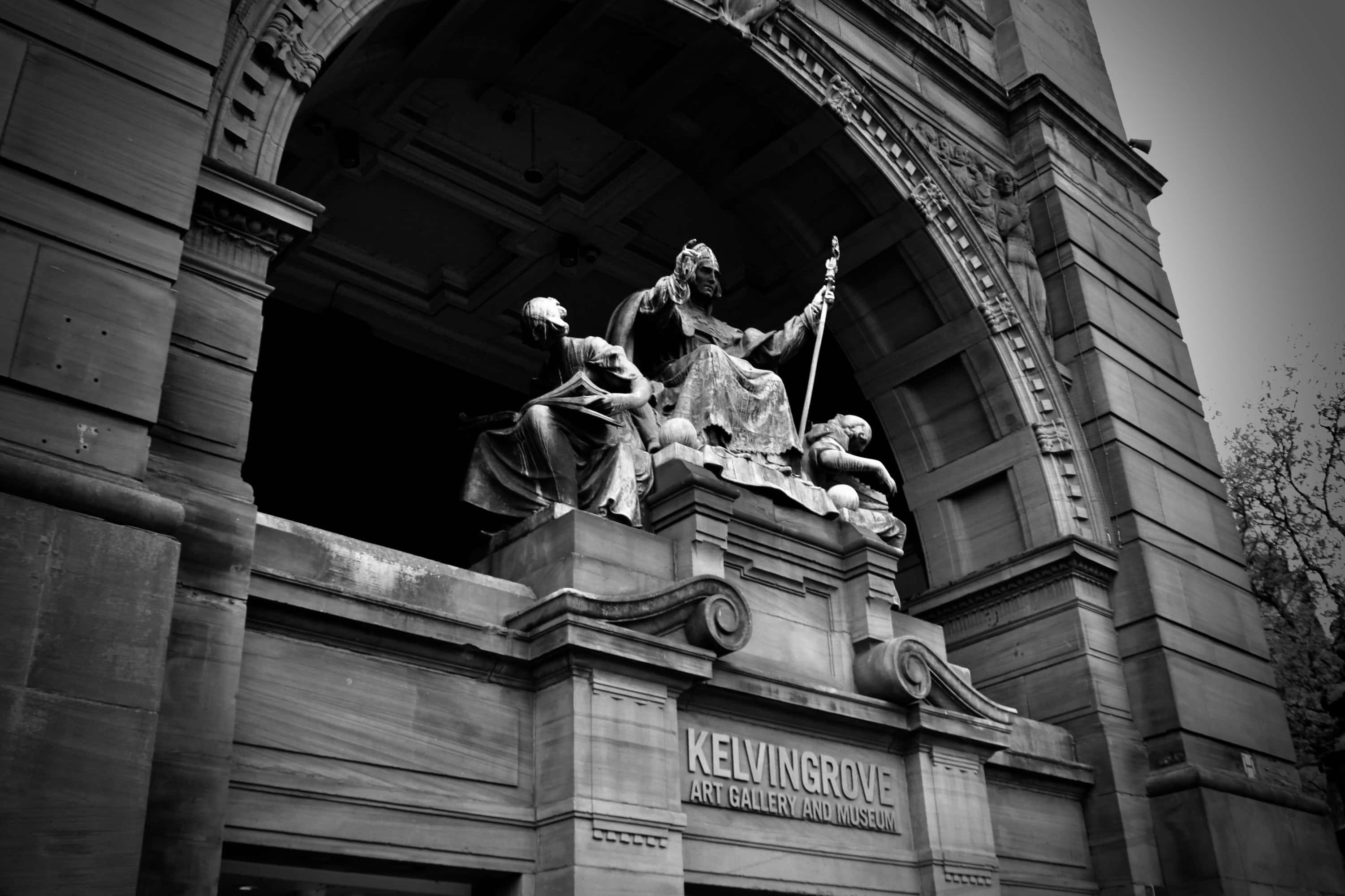 Kelvingrove Art Gallery and Museum — Mid-Week Monochrome #95