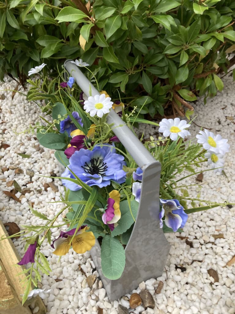 Decorative garden piece