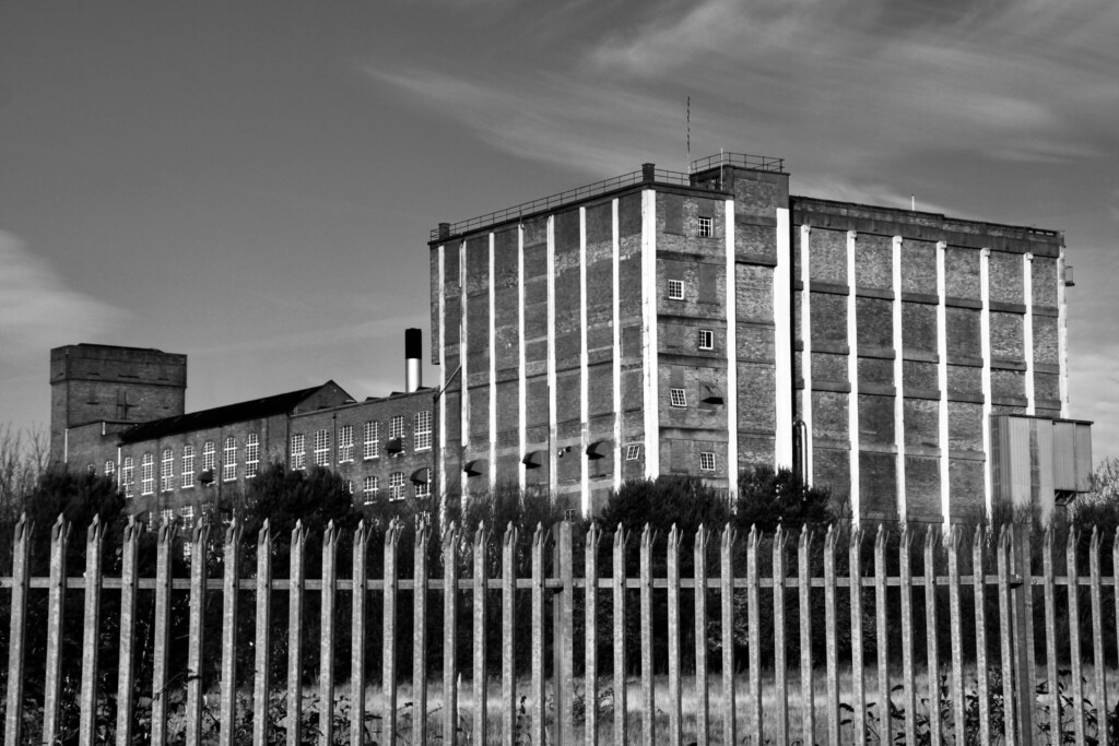 Derelict factory, Kirkcaldy